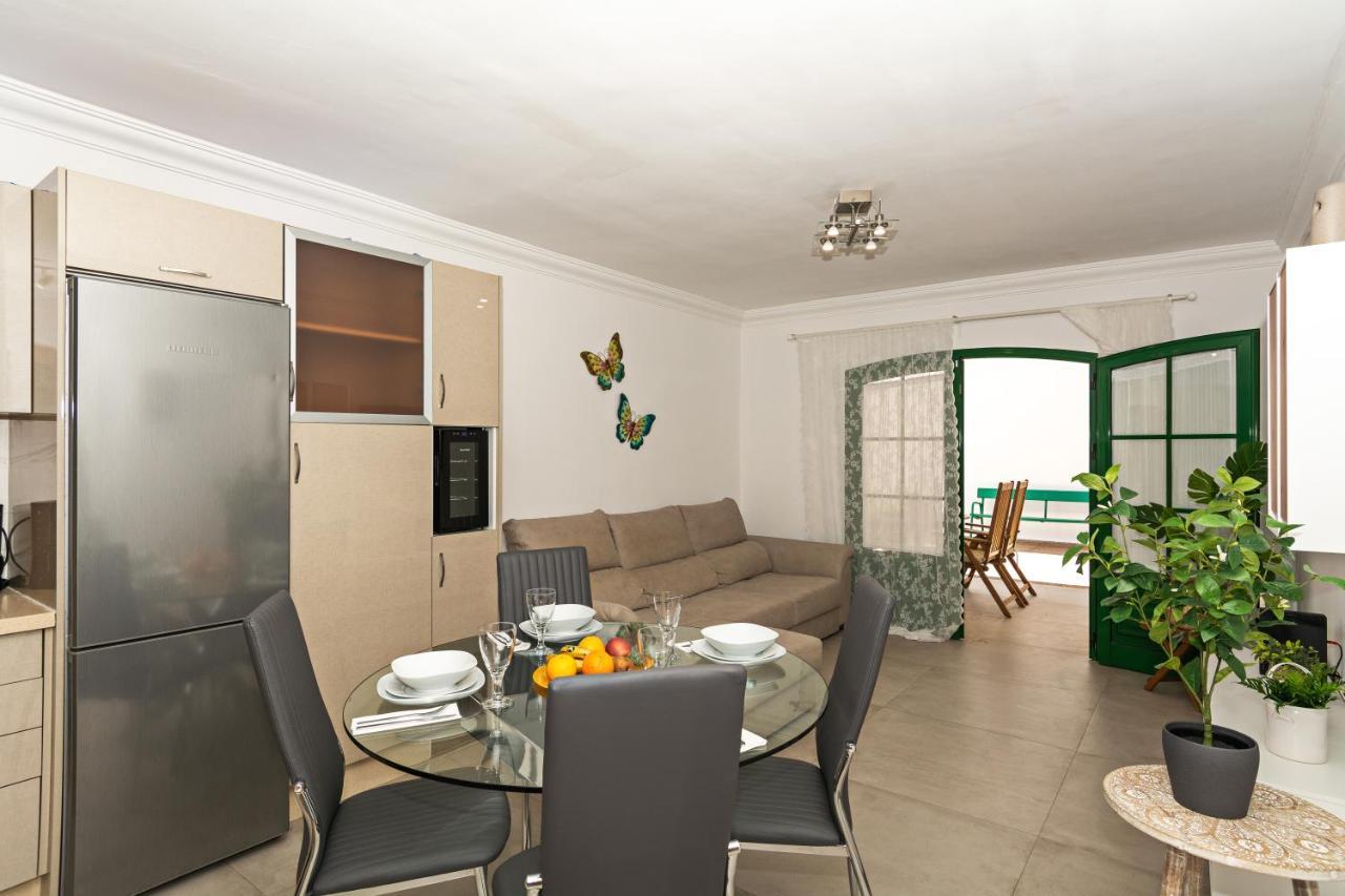 Apartment Oceanic Breeze Share Pool By Pvl Puerto del Carmen  Exteriör bild